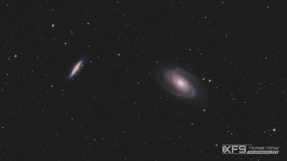 An image showing to galaxies. A elongated one on the left - the cigar galaxy and a round one on the right - Bodes Galaxy.