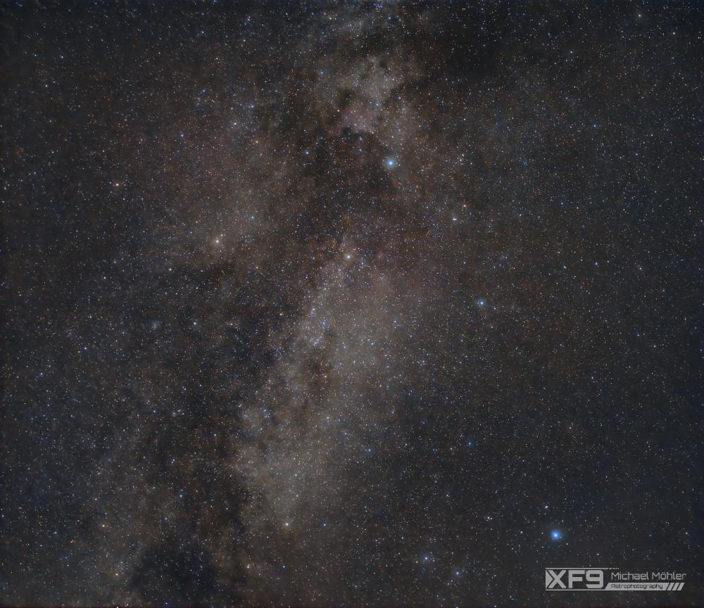 An image of the same stars as before, but the milky way is clearly visible!